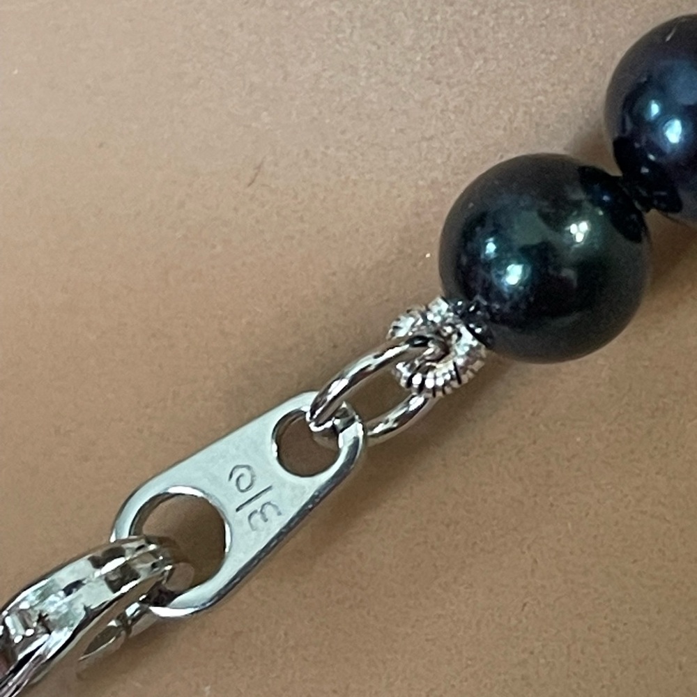 NIB❗️FINAL PRICE❗️Danbury Mint  Black Pearl Necklace With Free Matching Earrings - Picture 8 of 11